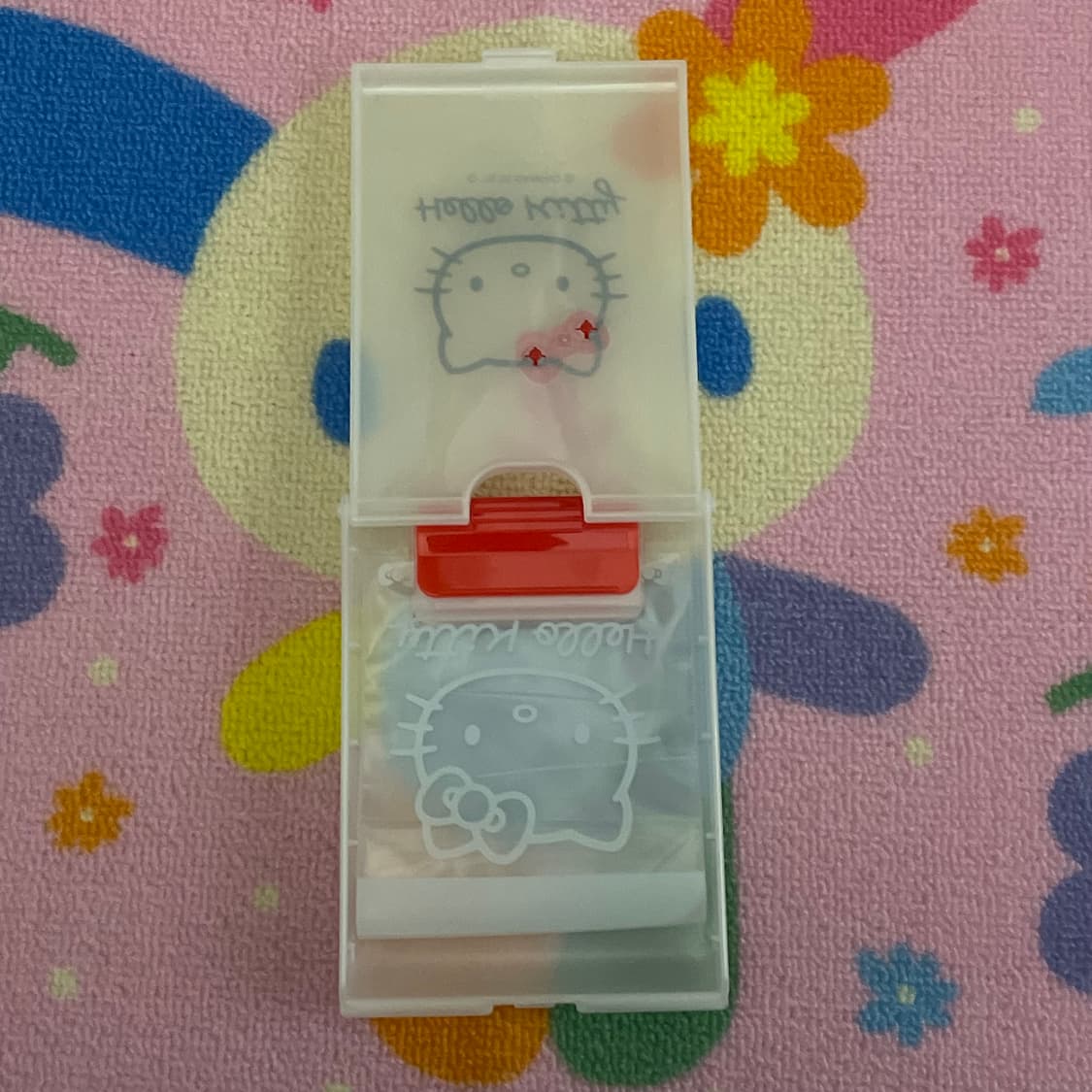 [새상품] 05년도 산리오 고전 키티 보관함 약통 상품이미지3