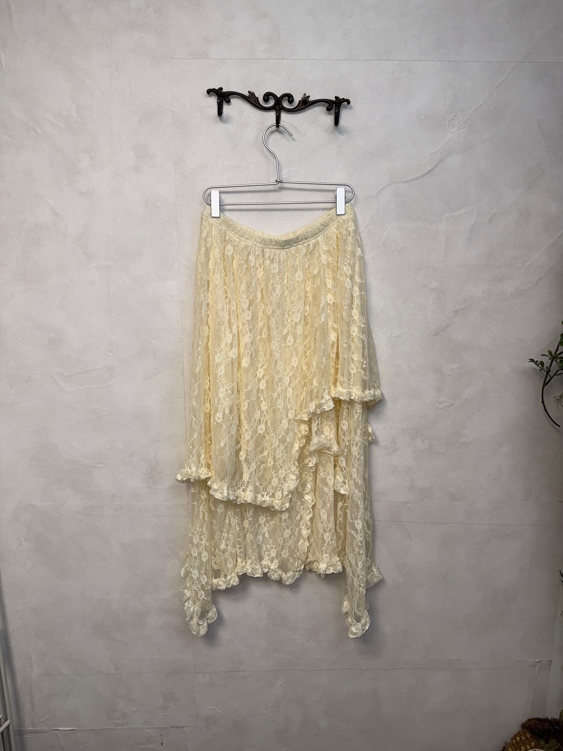 Ivory unbalanced floral lace skirt 상품이미지3