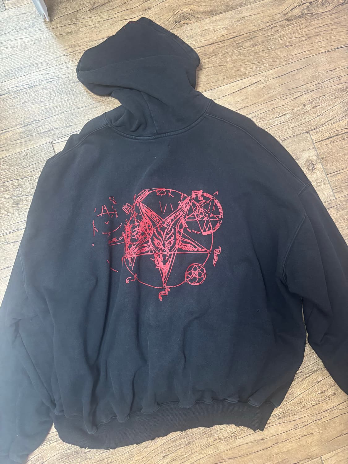 에모스탠스 x 언더마이카 후드 상품이미지2