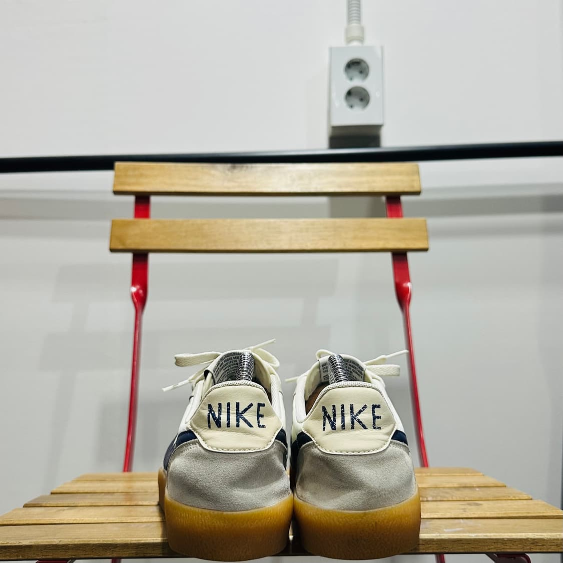 250) 나이키 운동화 남녀공용 신발 킬샷 OG 화이트 네이비 상품이미지4