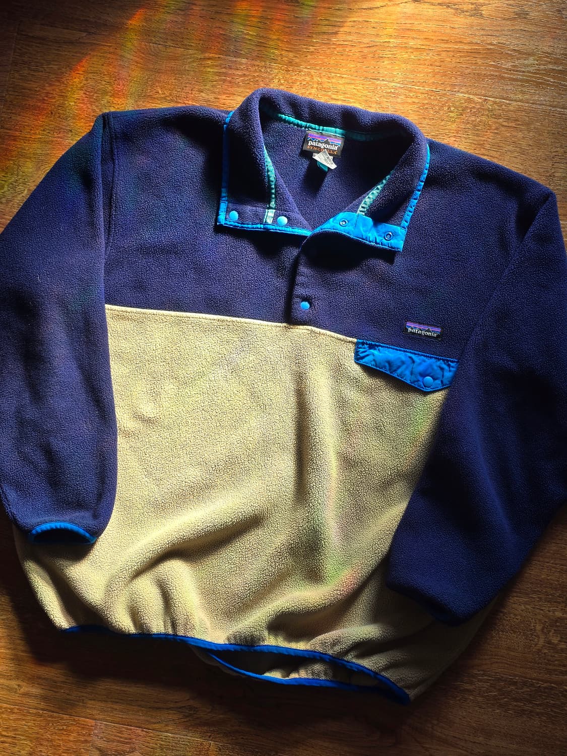 파타고니아 신칠라 스냅티 베이지 네이비 L 헤비웨이트 상품이미지3