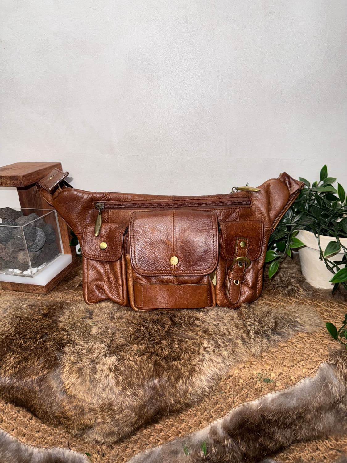 Camel western buckle pocket belt bag 상품이미지1