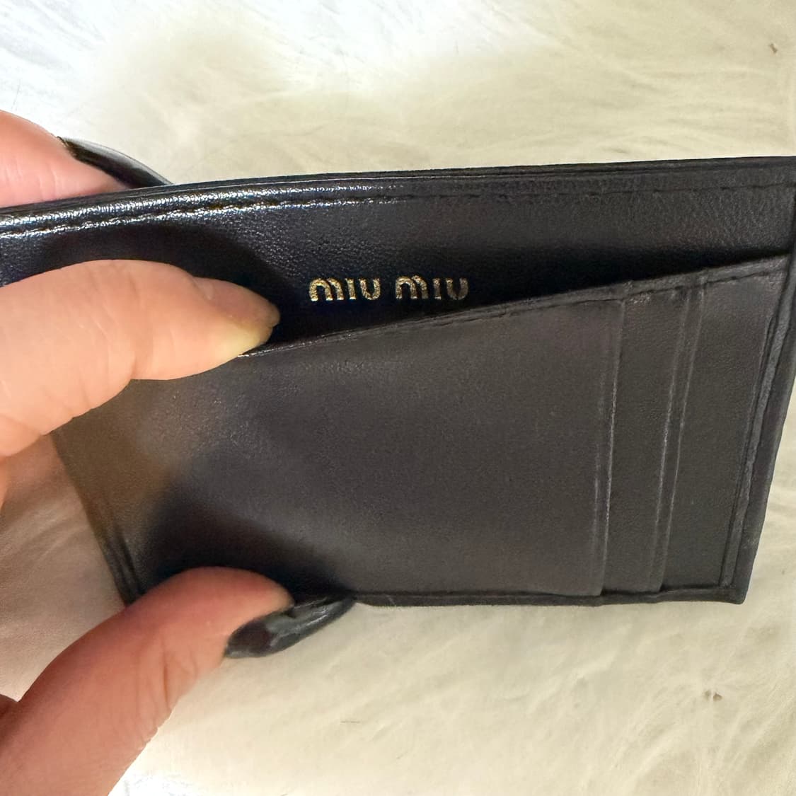 미우미우 마테라쎄 카드지갑 상품이미지3