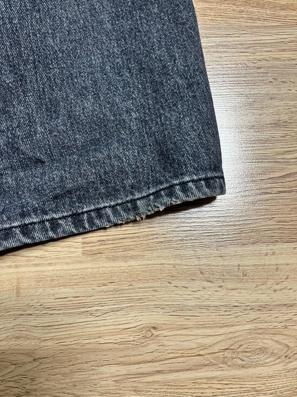 해칭룸 커브드데님 워시드블랙 2 상품이미지3