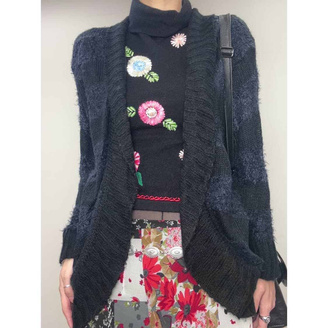 빈티지 네이비 스트라이프 퍼 가디건 상품이미지1