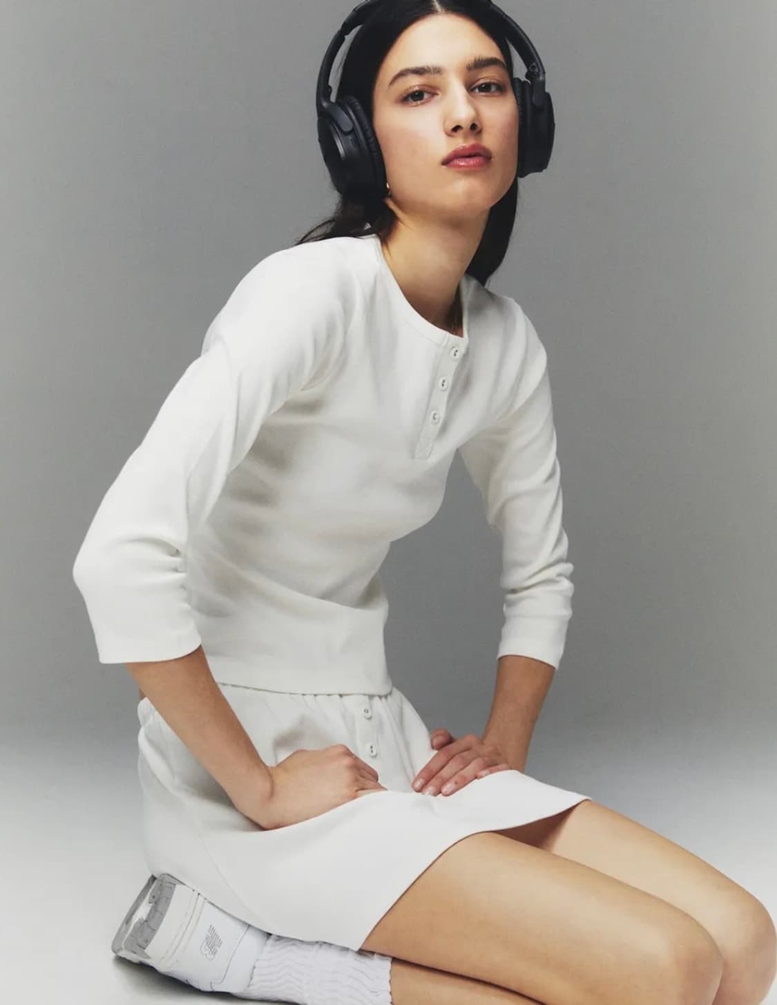 GLOWNY 글로니 3/4 BUTTON FLY TEE WHITE 새상품 상품이미지1