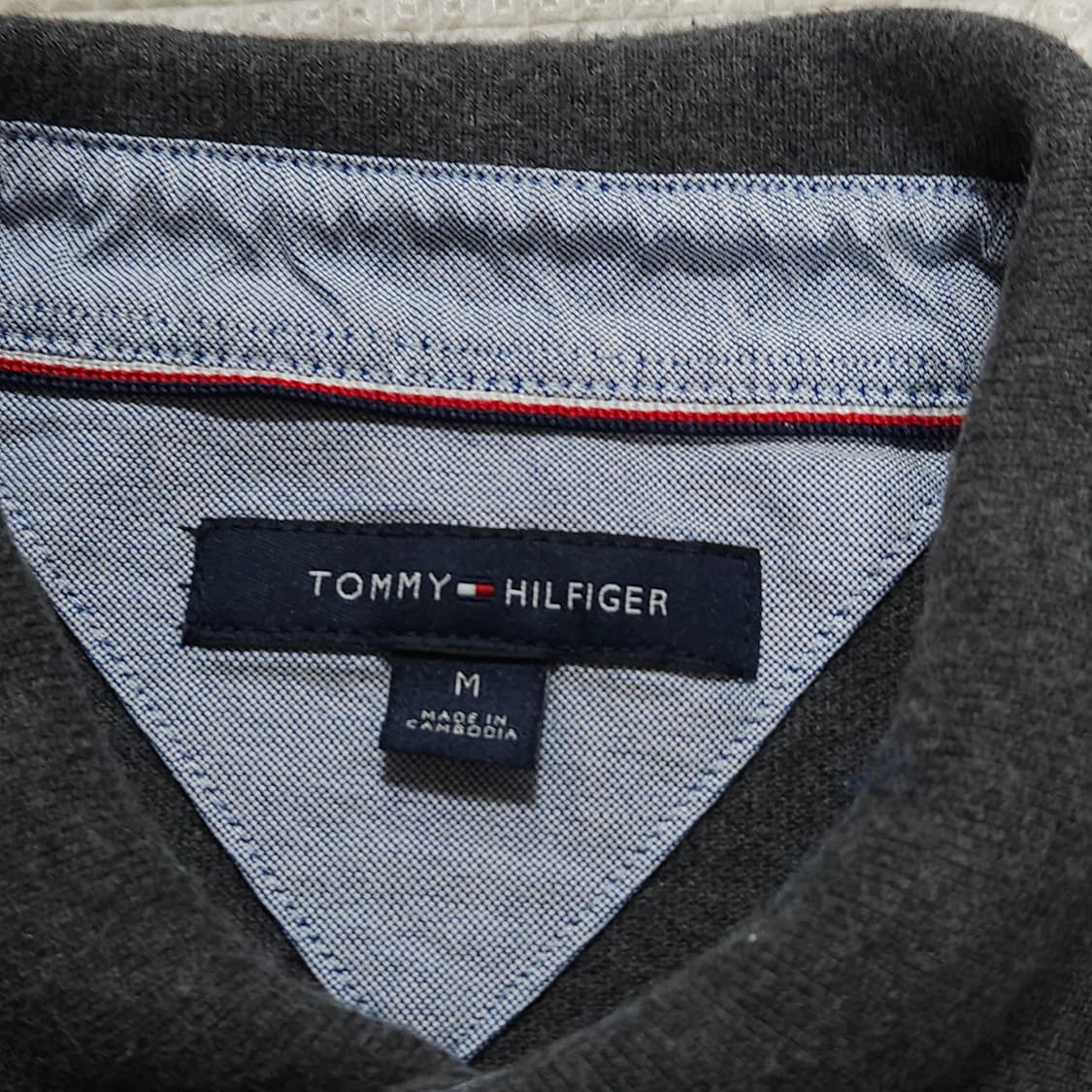 Tommy 타미 차콜그레이 반팔 카라티 남성100 상품이미지3