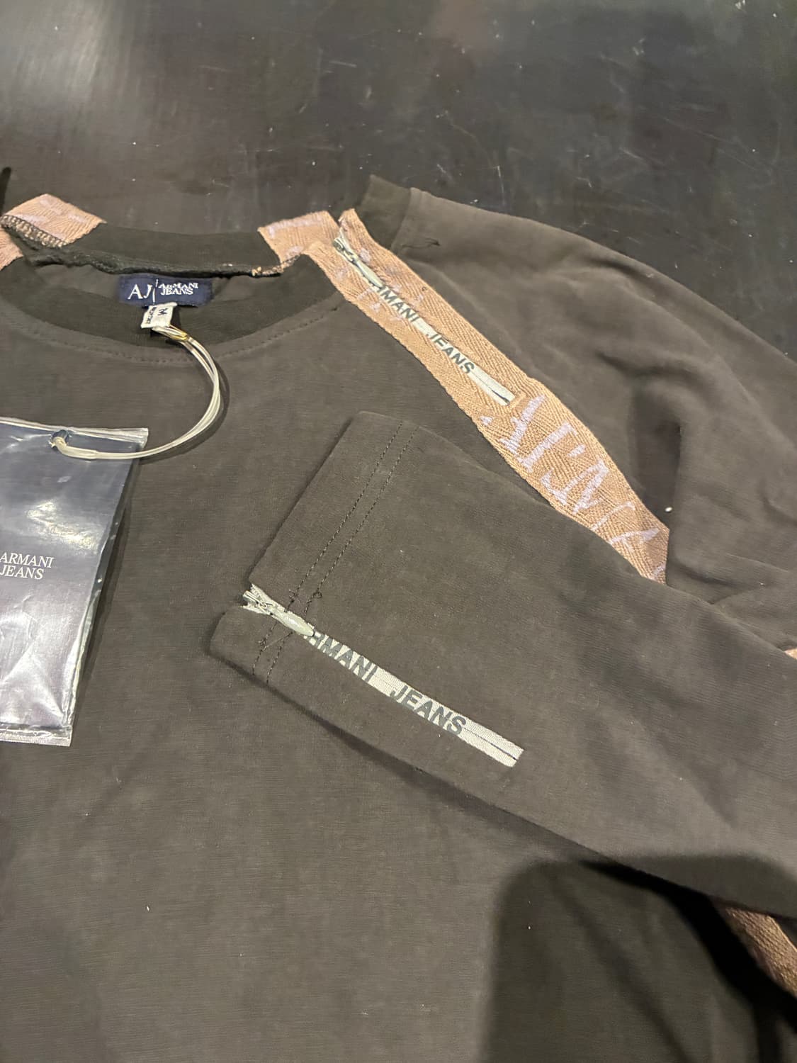 M) 아르마니 래글런 롱슬리브 차콜 상품이미지3