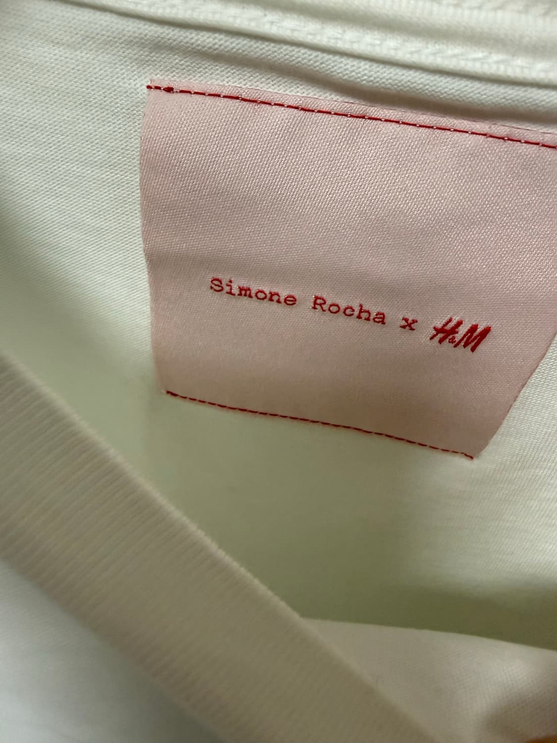 시몬로샤 h&m 반팔티 상품이미지2