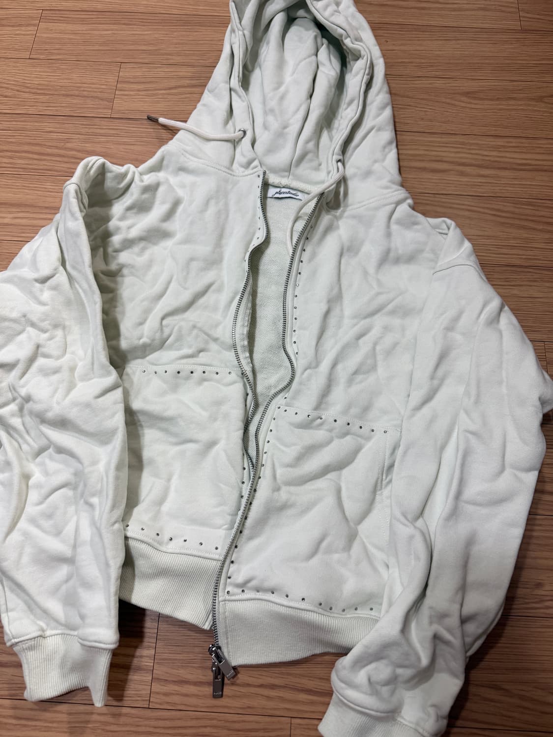 플레이스스튜디오 후드집업 상품이미지1