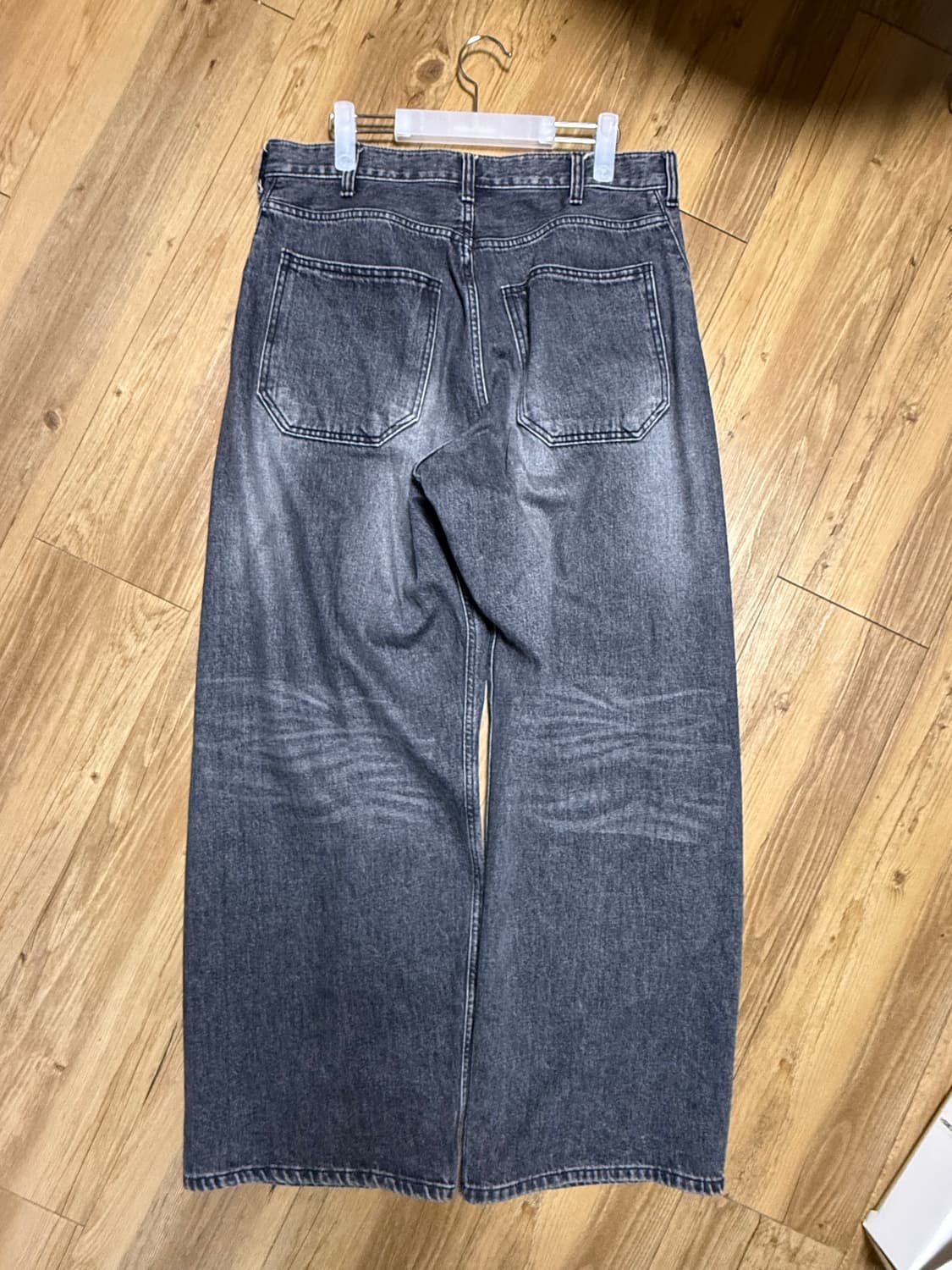 해칭룸 와이드 커브진 워시드 블랙 4 상품이미지3