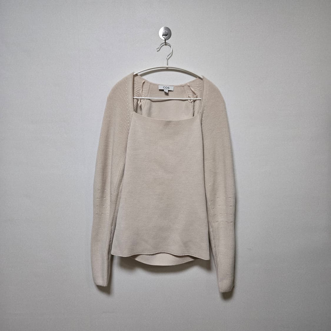 코스 퍼프 슬리브 울 니트  상품이미지3