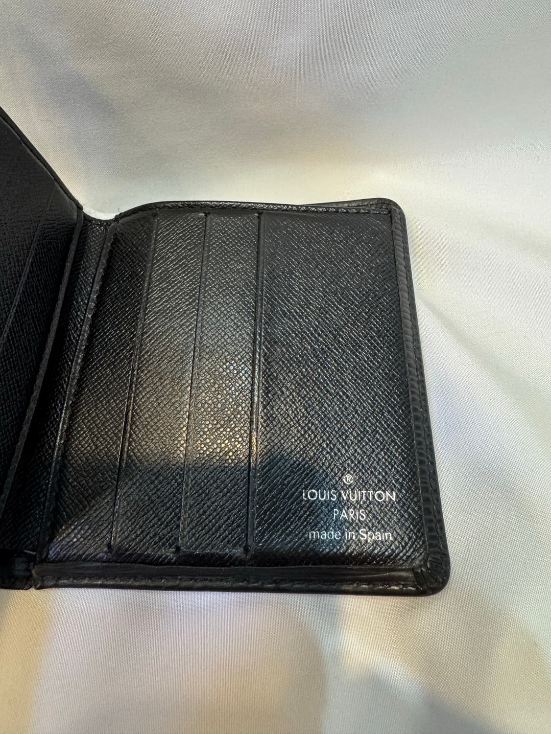 루이비통 에삐 레더 지갑 상품이미지7