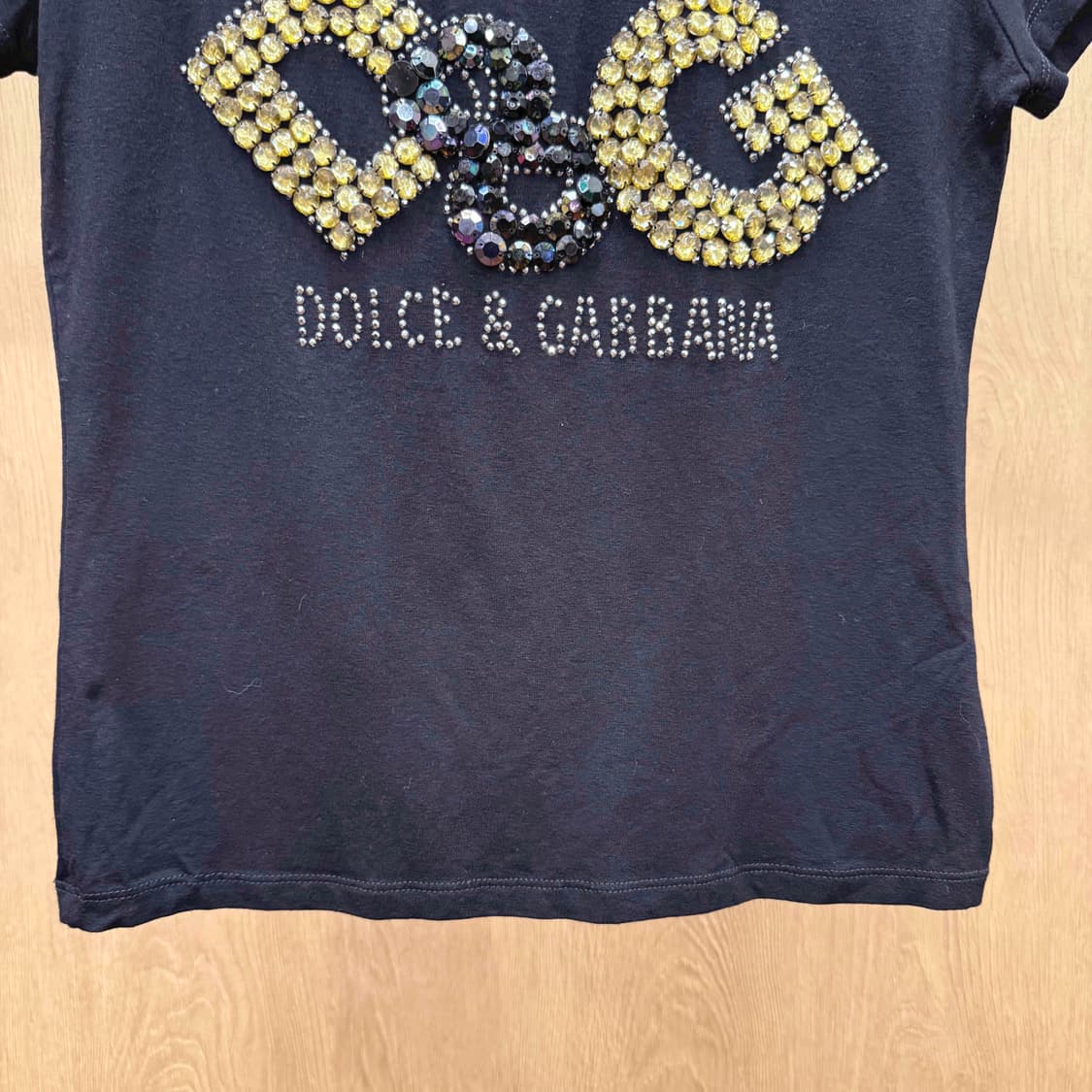 돌체앤가바나 D&G 스톤 로고 장식 크롭 반팔 티셔츠 블랙 상품이미지5