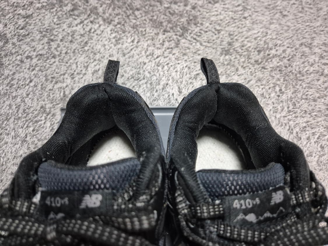 뉴발란스 410v5 트리플블랙 265 상품이미지5