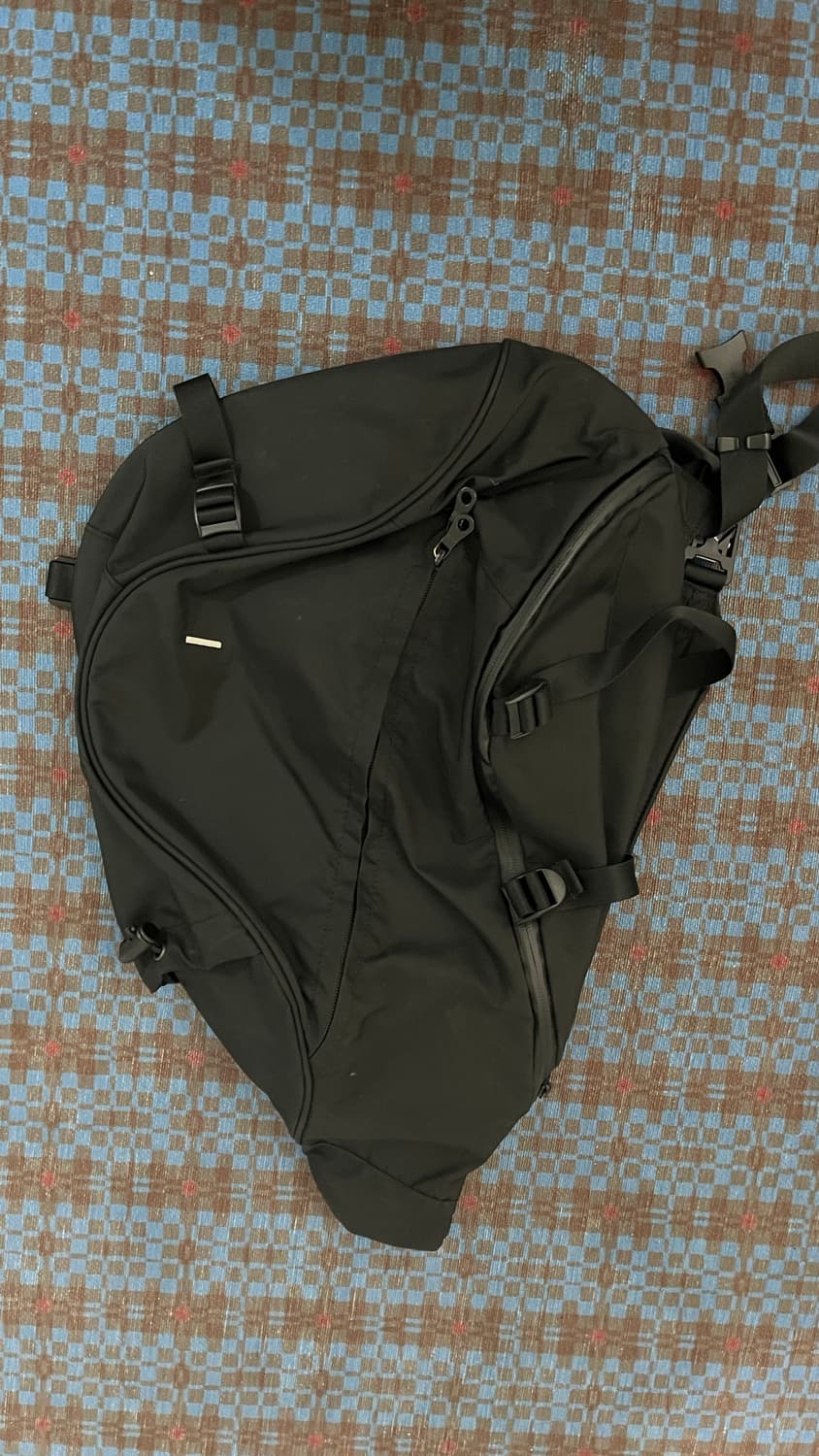 Worthwile movement 피어스백 상품이미지1