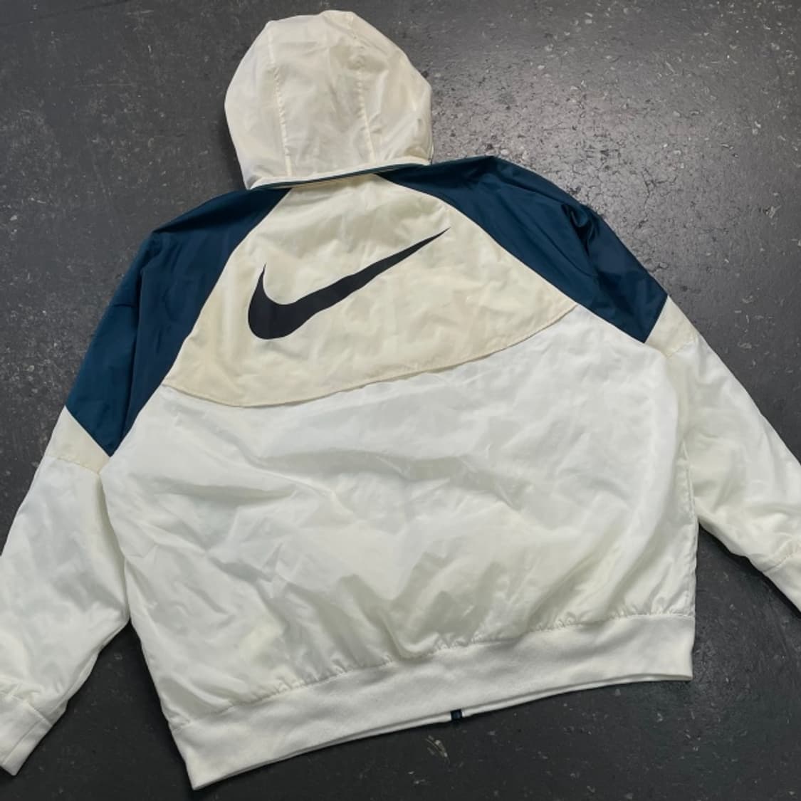 105 나이키 헤리티지 윈드러너 바람막이 상품이미지6