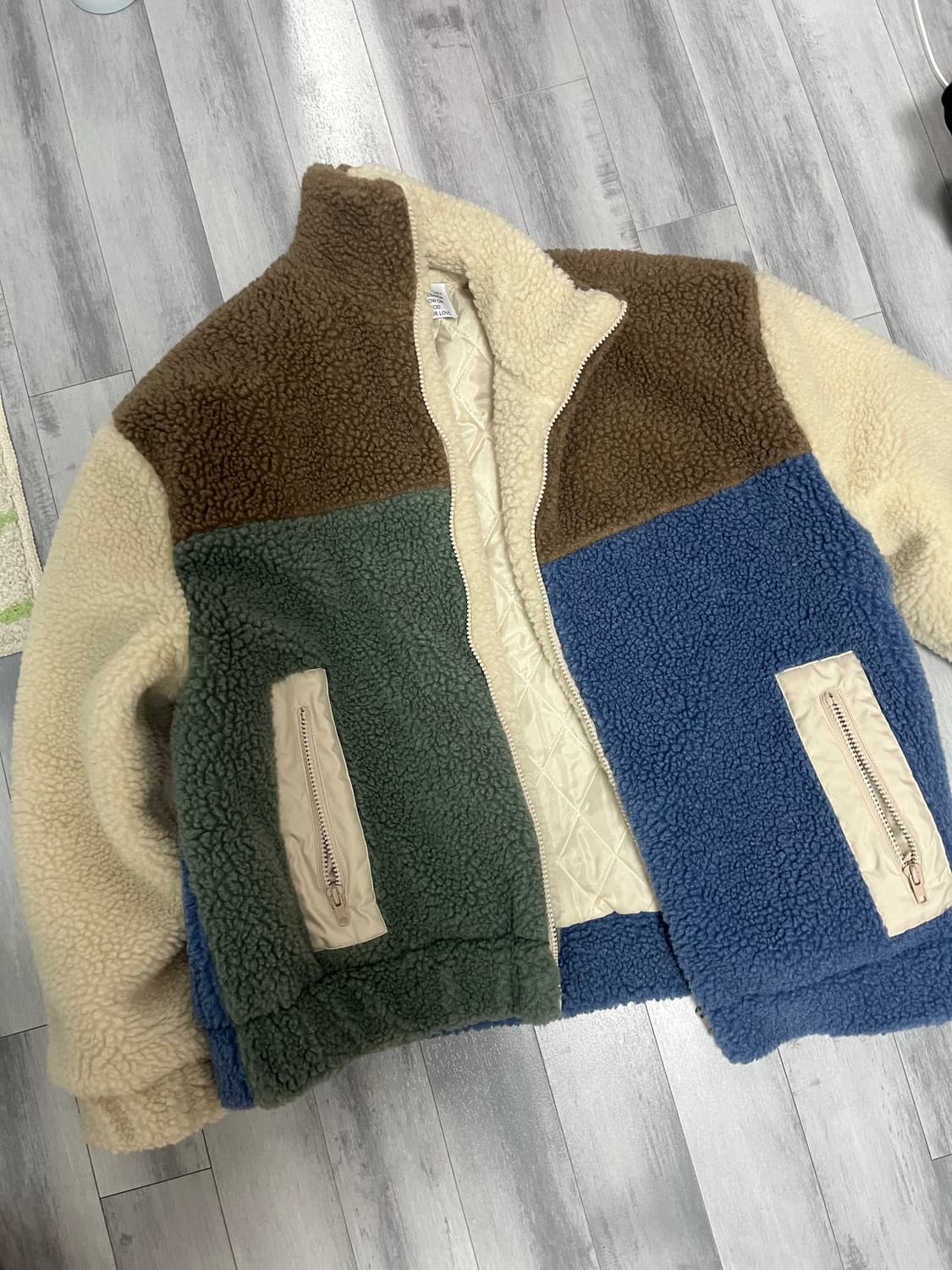 스타일난다 제작 후리스 상품이미지1