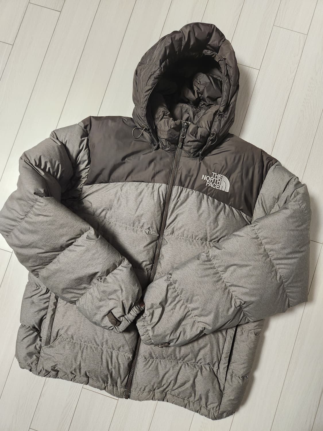 노스페이스 남성 눕시 2 구스다운 패딩 자켓 사이즈100 L

얼핏 보면 상품이미지1