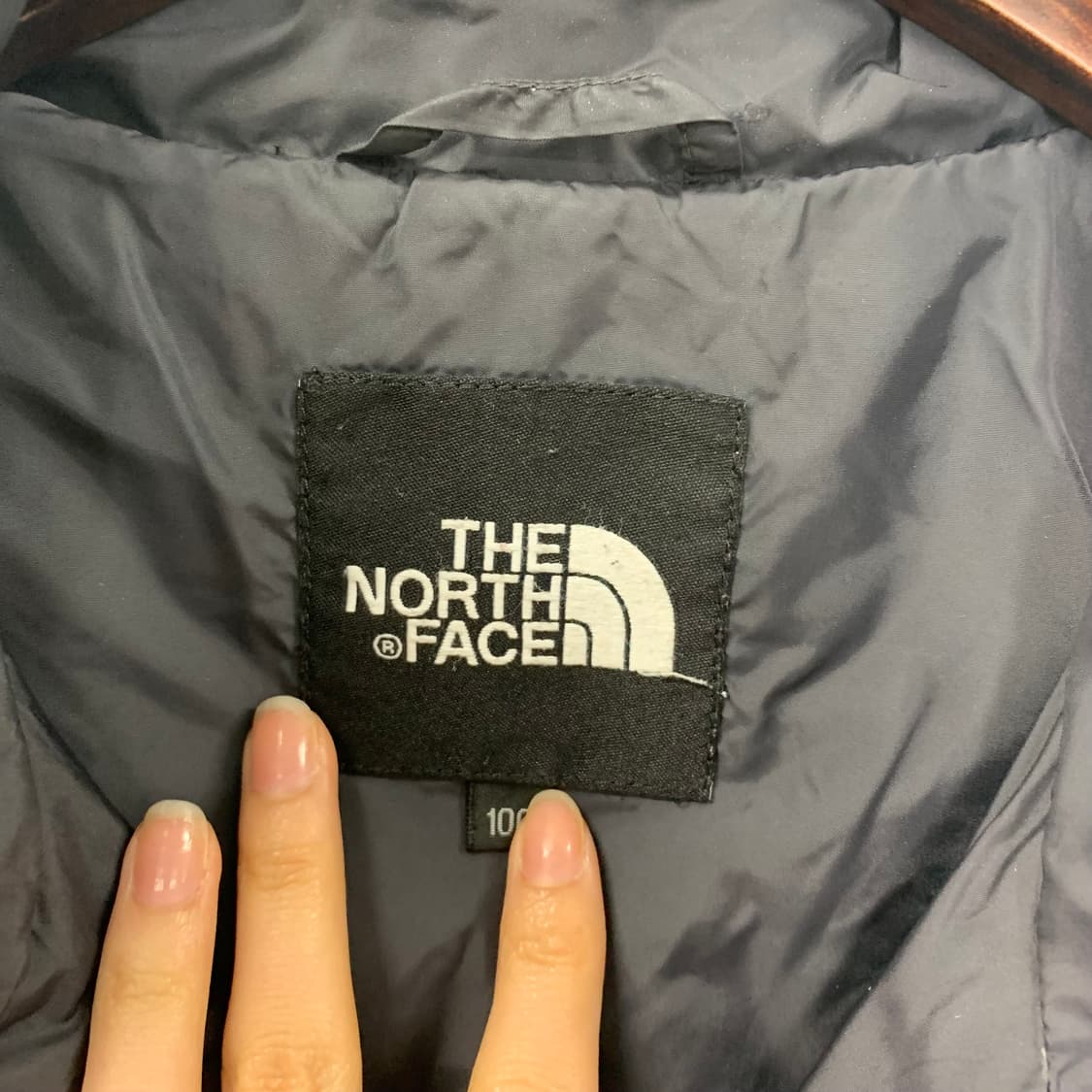 노스페이스 700 블랙 퀼팅 경량 패딩 상품이미지9