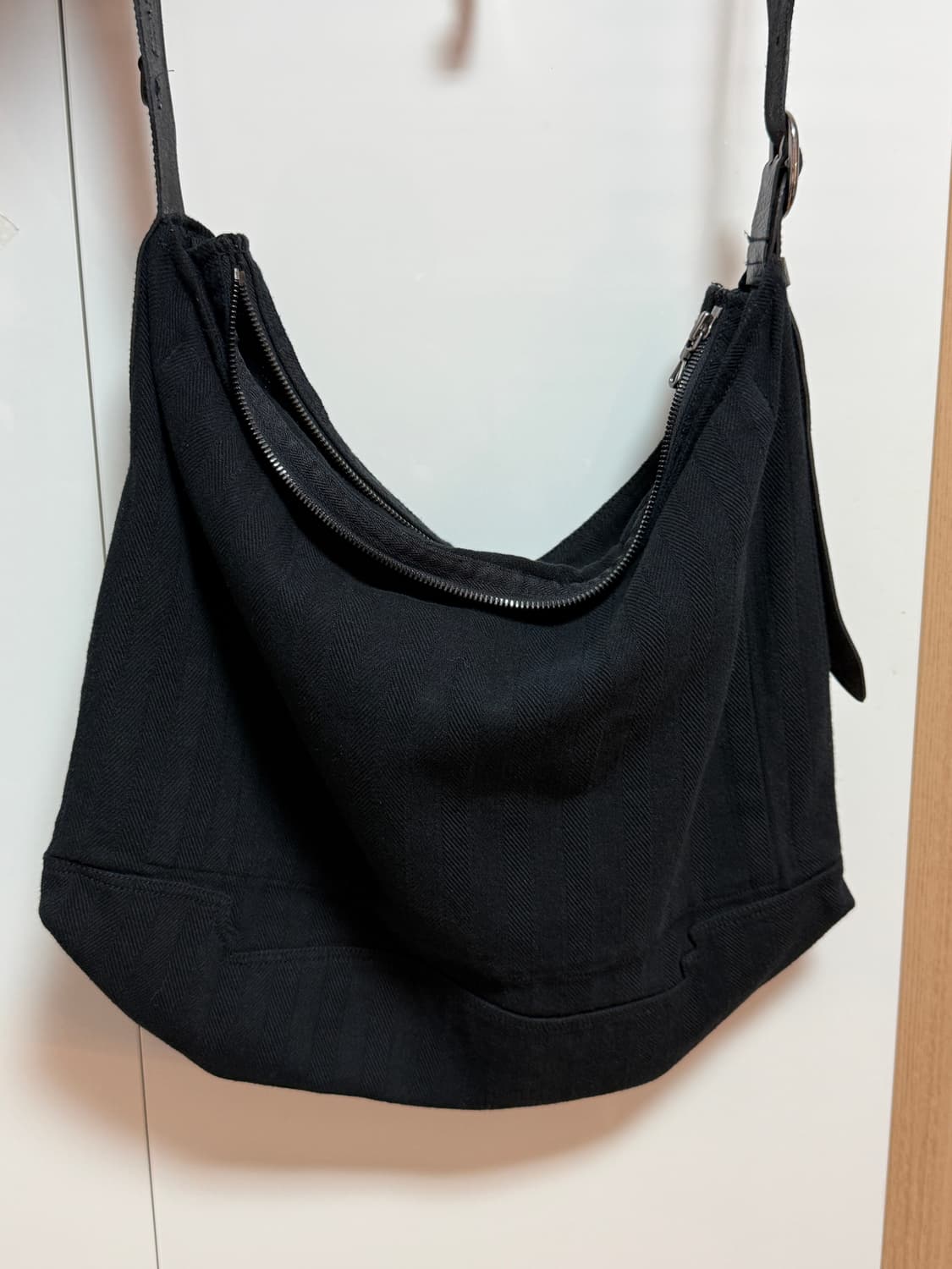 폴리테루 1011 플뢰르 패치드 크로스백 상품이미지2