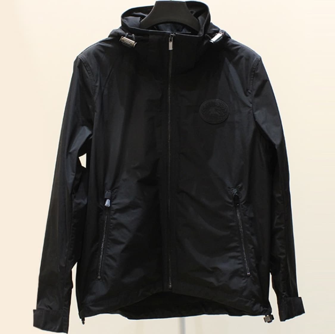 버버리 팩어웨이 블랙 바람막이50 상품이미지5