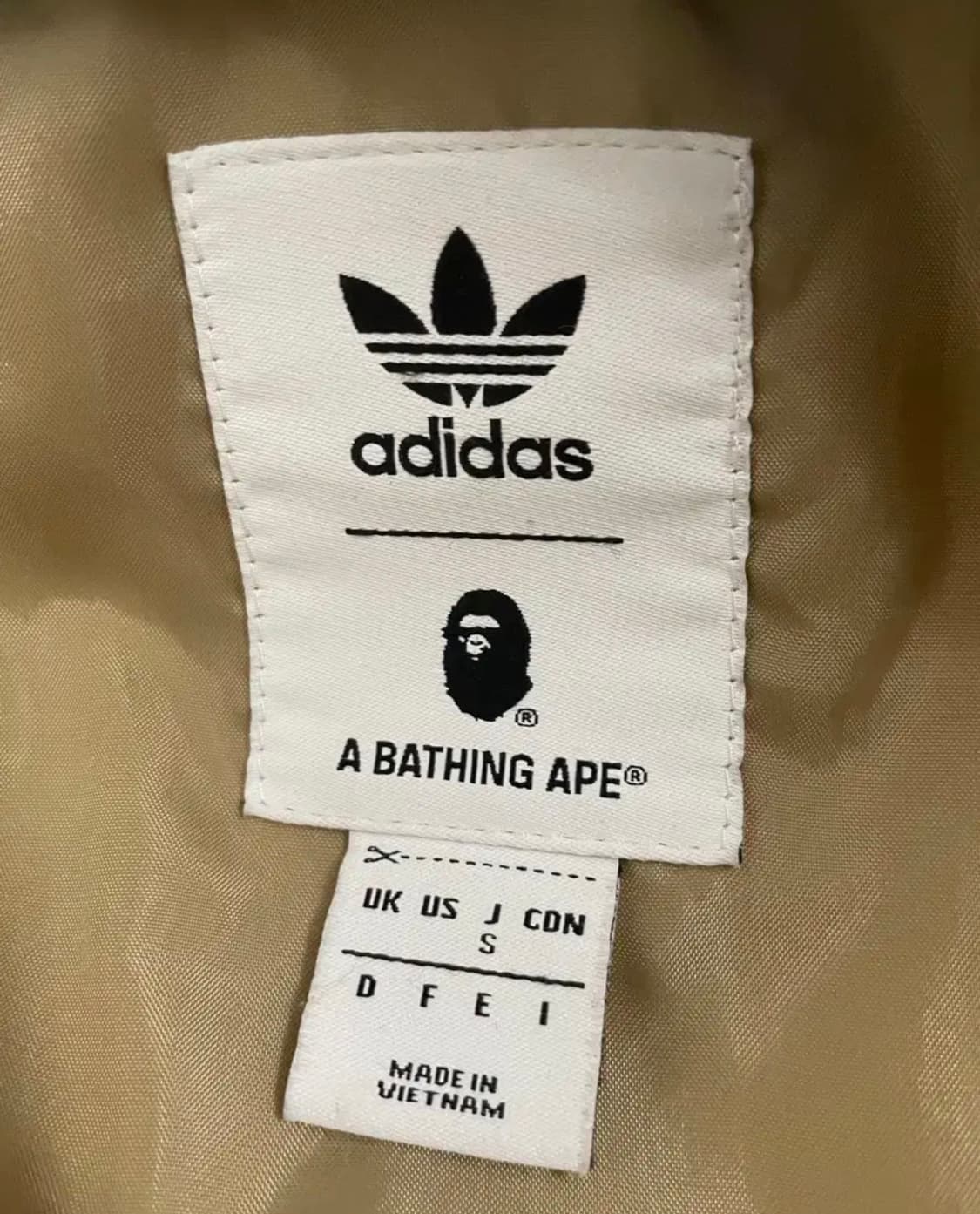 아디다스 베이프 샤크패딩 100-105 상품이미지2