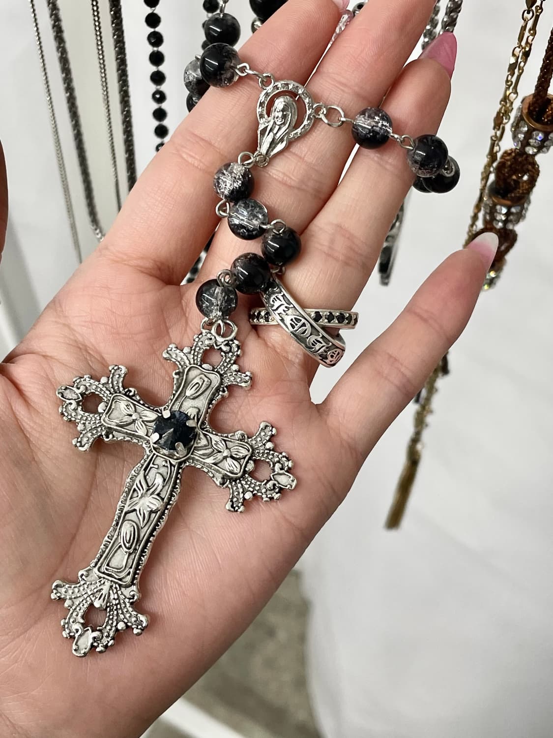 블랙 고딕 십자가 로자리오 네크리스 상품이미지2