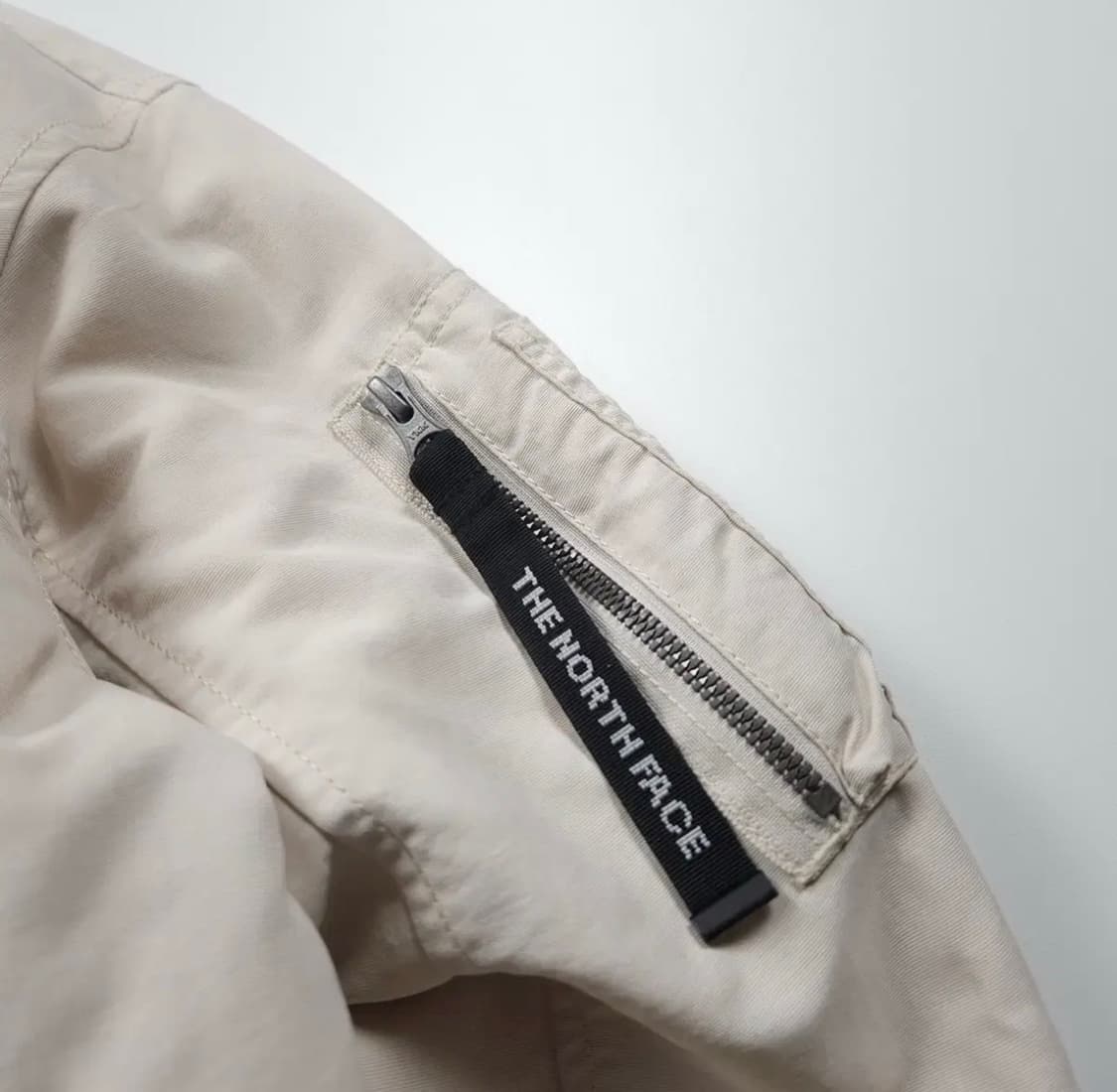 노스페이스 화이트라벨 닐턴 히트 크롭 봄버 자켓 (85) 상품이미지3