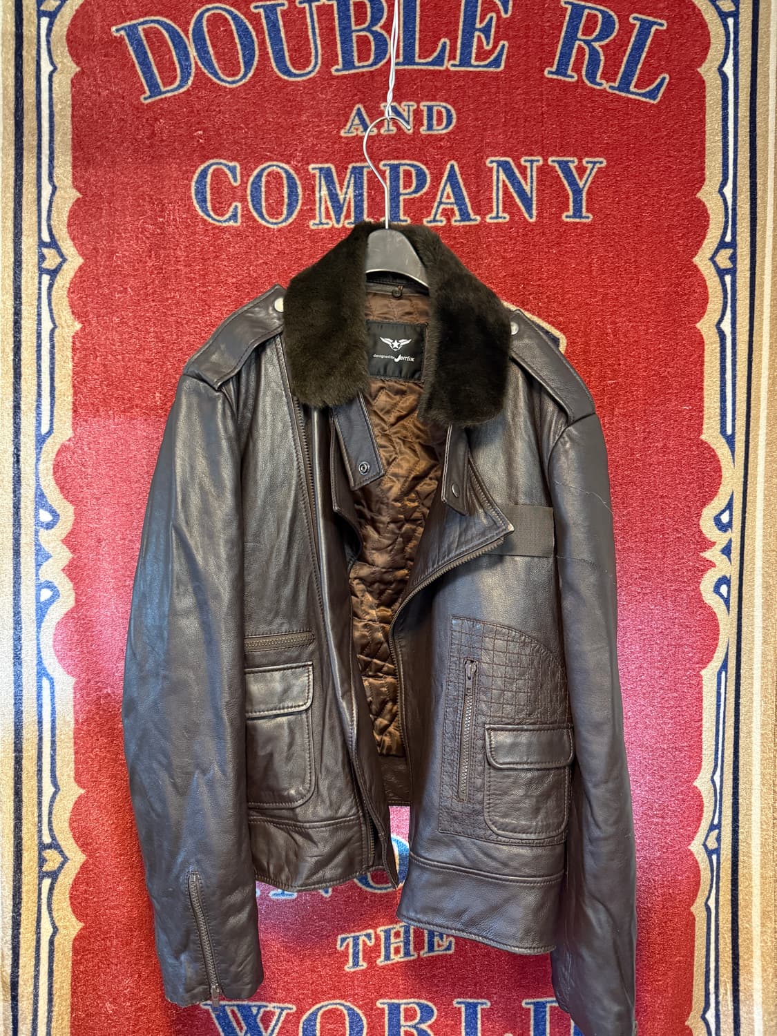 Designed by JINTEOK 진태옥 퍼카라 레더 플라이트 자켓  상품이미지1