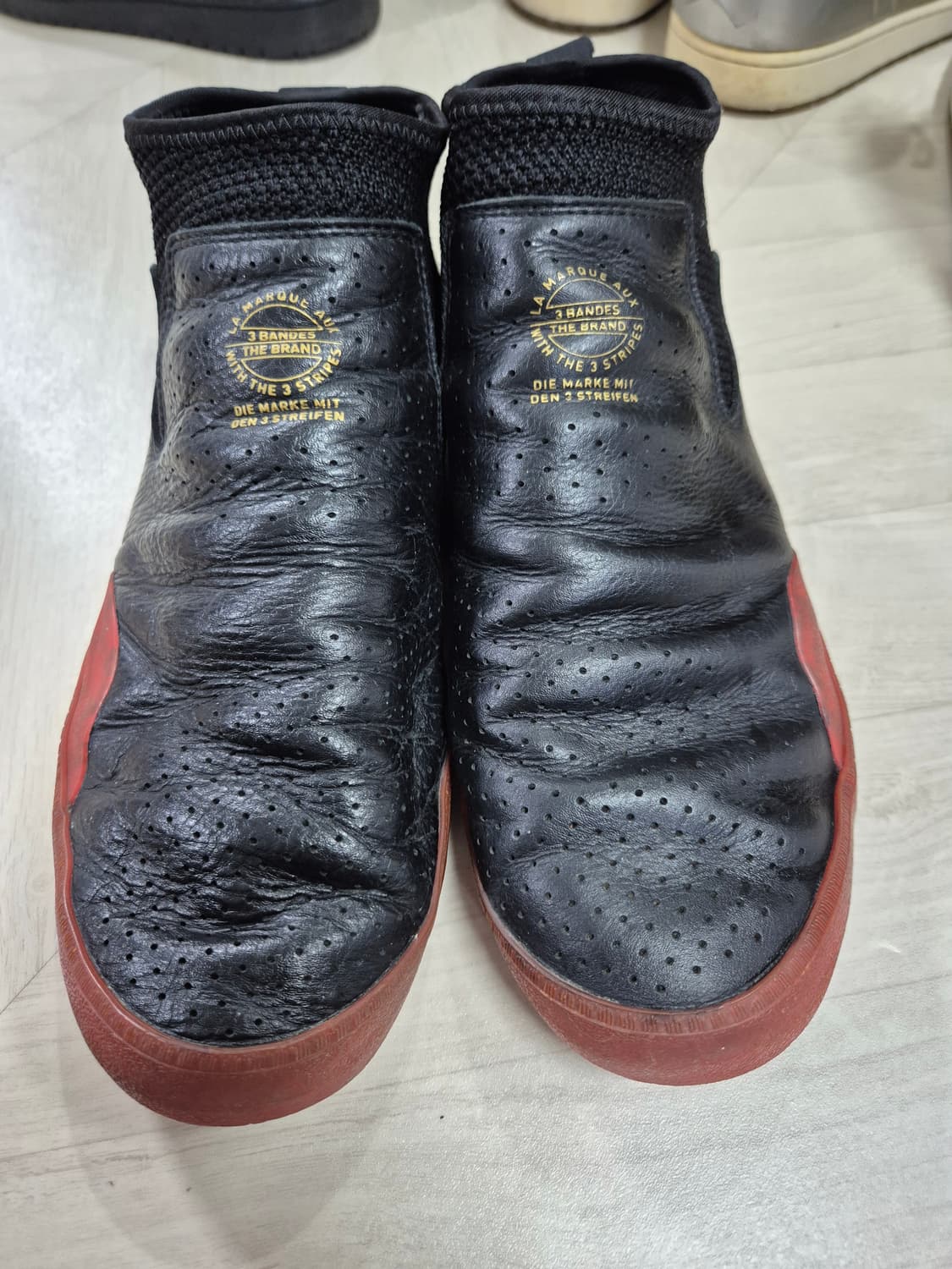 정품 아디다스 Na Kel 블랙스칼렛 스케이트보드화 상품이미지1