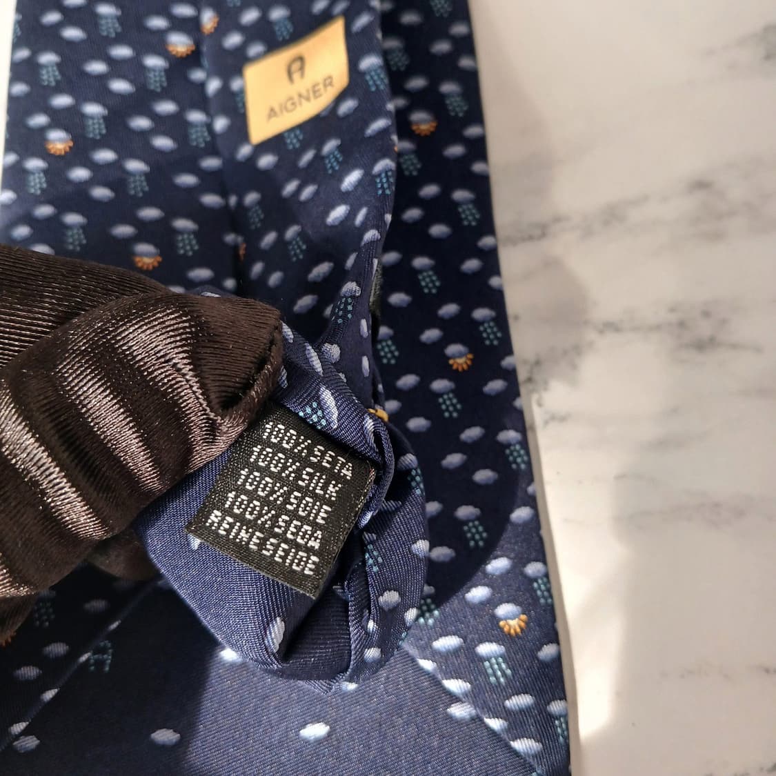 아이그너 실크 네이비 패턴 넥타이 9.5cm A+~A등급 E885
 상품이미지7