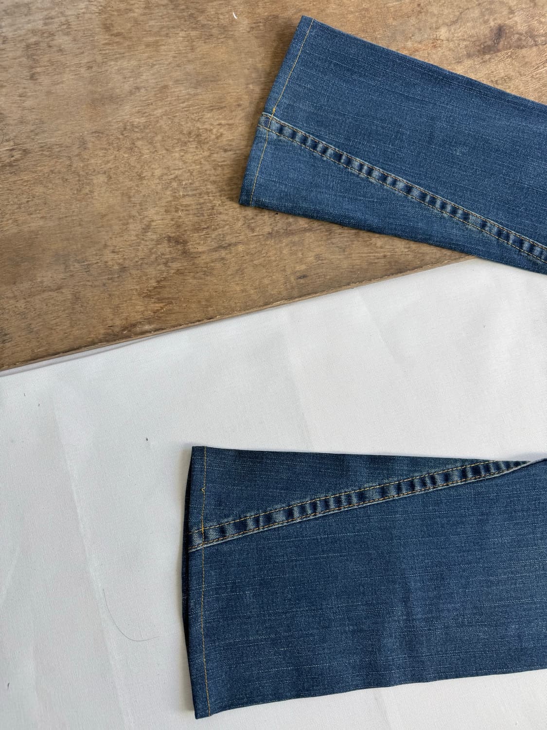 truereligion 트루릴리젼 조이 로우 라이즈 부츠컷 팬츠 상품이미지6