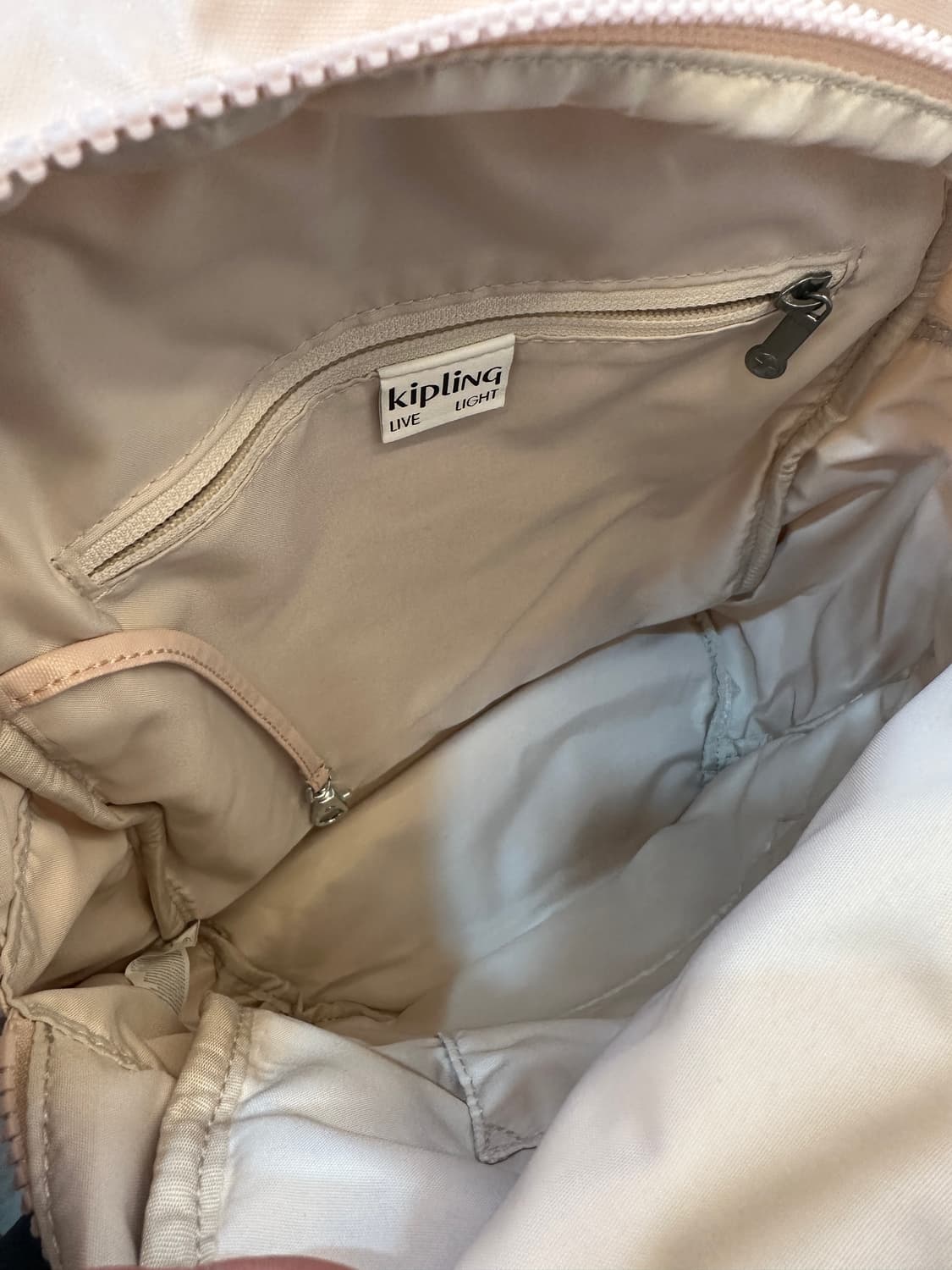 키플링 시티집 스몰 핑크 샤인 백팩 베이비 핑크 상품이미지6