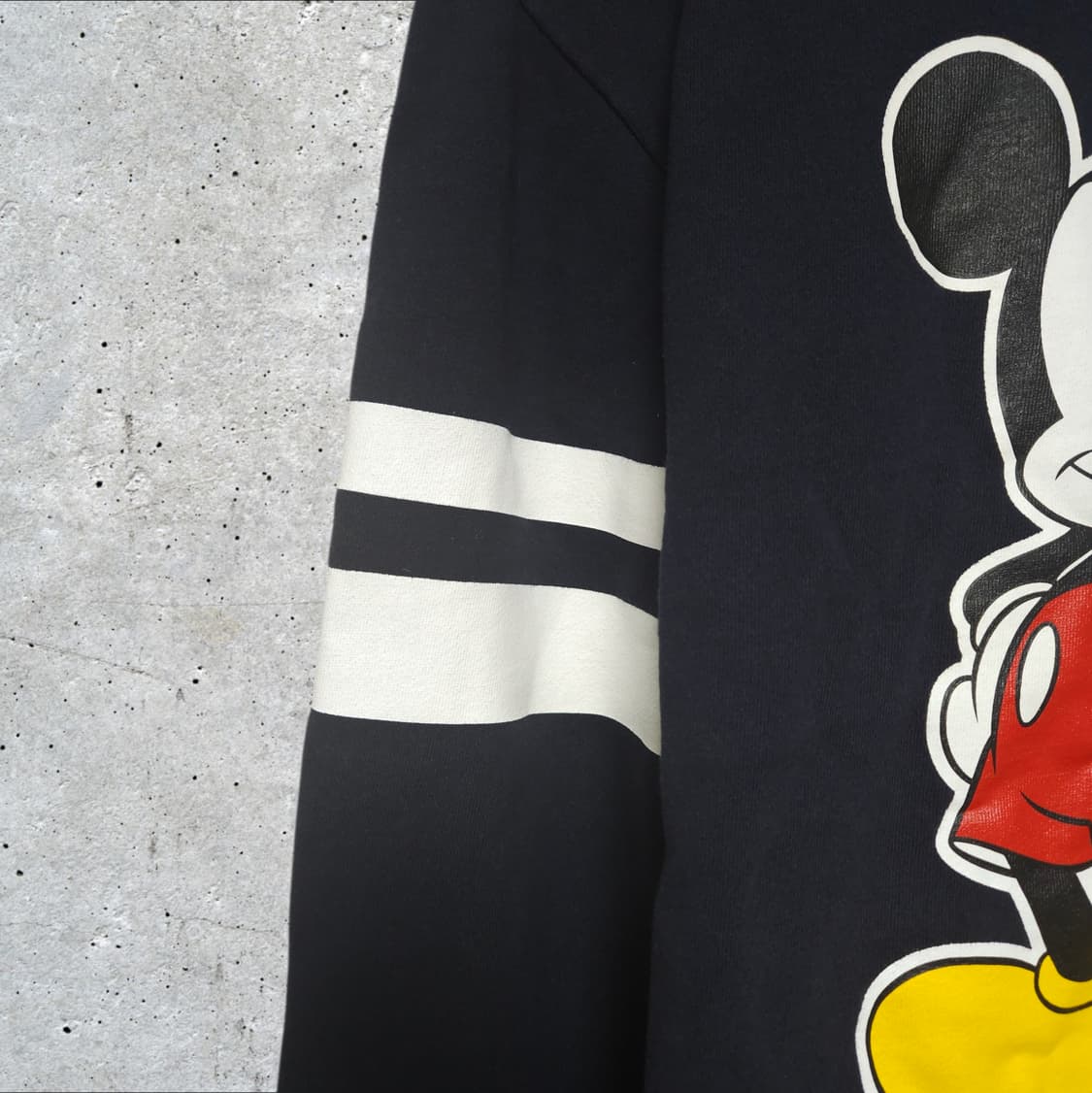 펠틱스 X 미키마우스 기모 맨투맨 네이비 (95/M) 상품이미지3