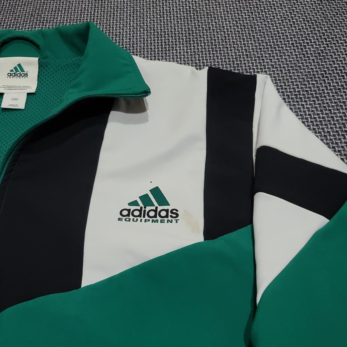 아디다스 이큅먼트 보스톤 트랙 자켓 (95) 상품이미지3