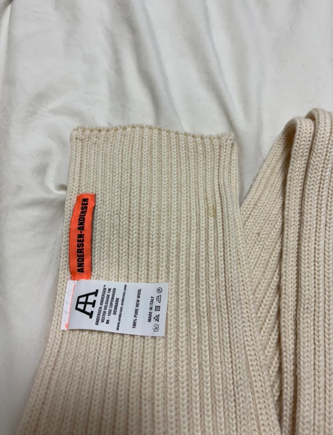 안데르센안데르센 숏 머플러 오프화이트 상품이미지3