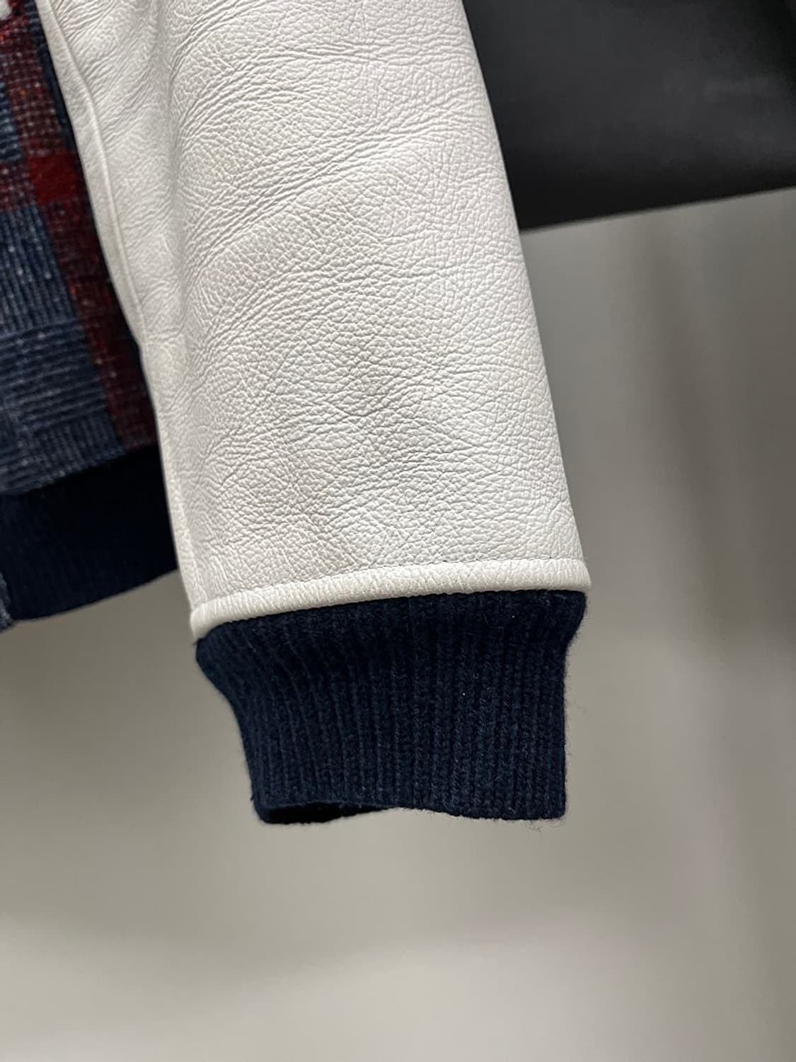 슬림100) 톰브라운 레더 바시티  상품이미지2