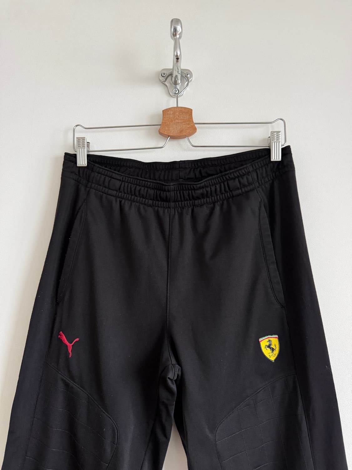 푸마(PUMA) 페라리 트레이닝 팬츠 상품이미지2
