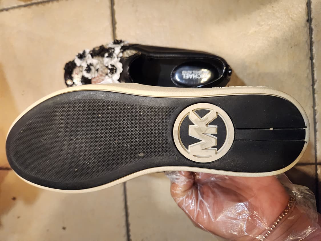 마이클코어스 블랙 플라워 슬립온 상품이미지6