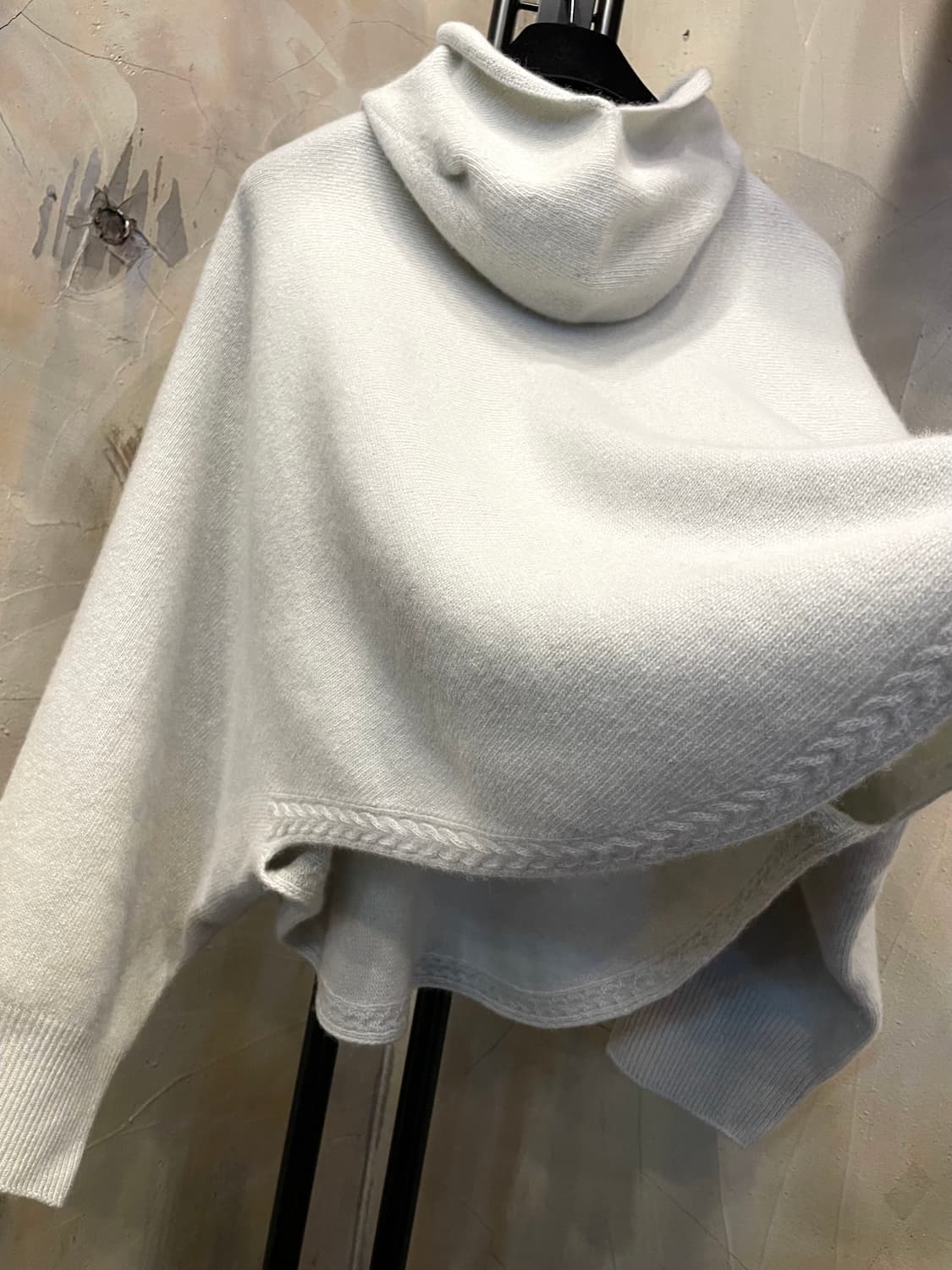 캐시미어 100% 숄 크롭 후드 상품이미지6