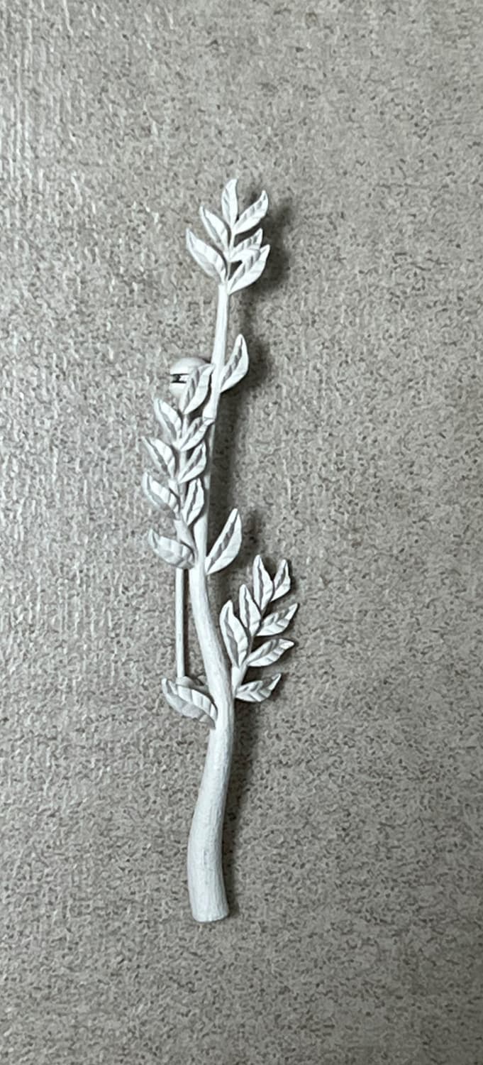 Stu 나뭇가지 브로치 화이트 판매합니다. 상품이미지1