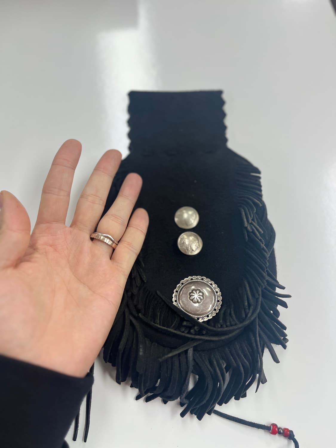 GOROS 고로스 블랙 스웨이드 플라워콘초 웨이스트백 상품이미지7