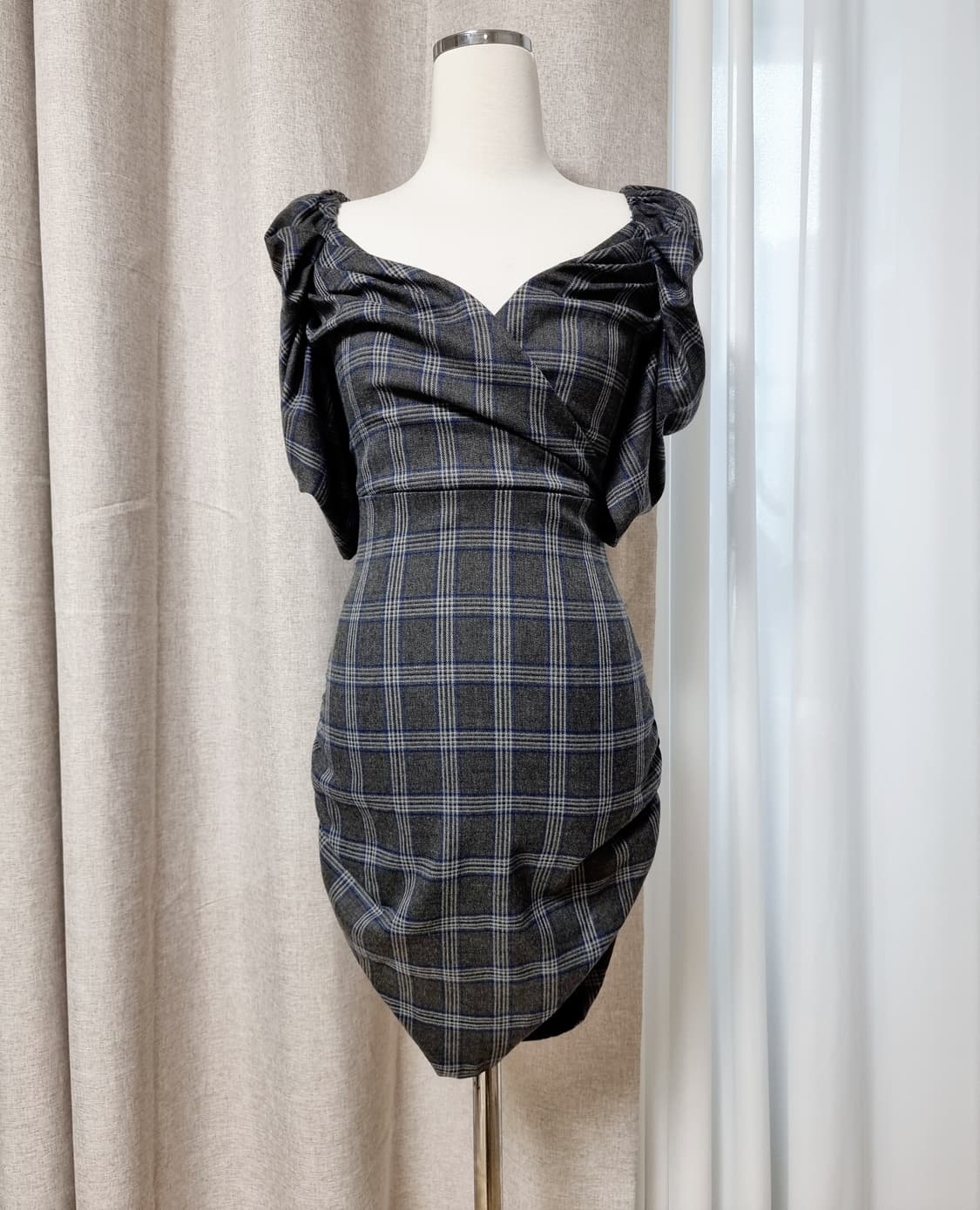 투웨이 오프숄더 원피스 (44-날씬55) 시착만 상품이미지3