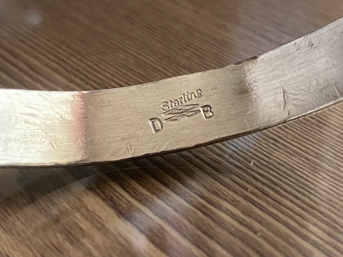 딘 브라운 인디언주얼리 나바호 은 실버 뱅글 팔찌 판매합니다. 상품이미지9