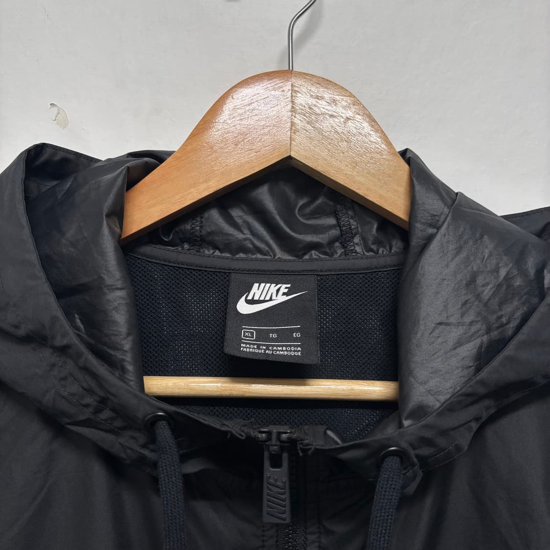 나이키 블랙 우먼스 후디 바람막이 상품이미지3