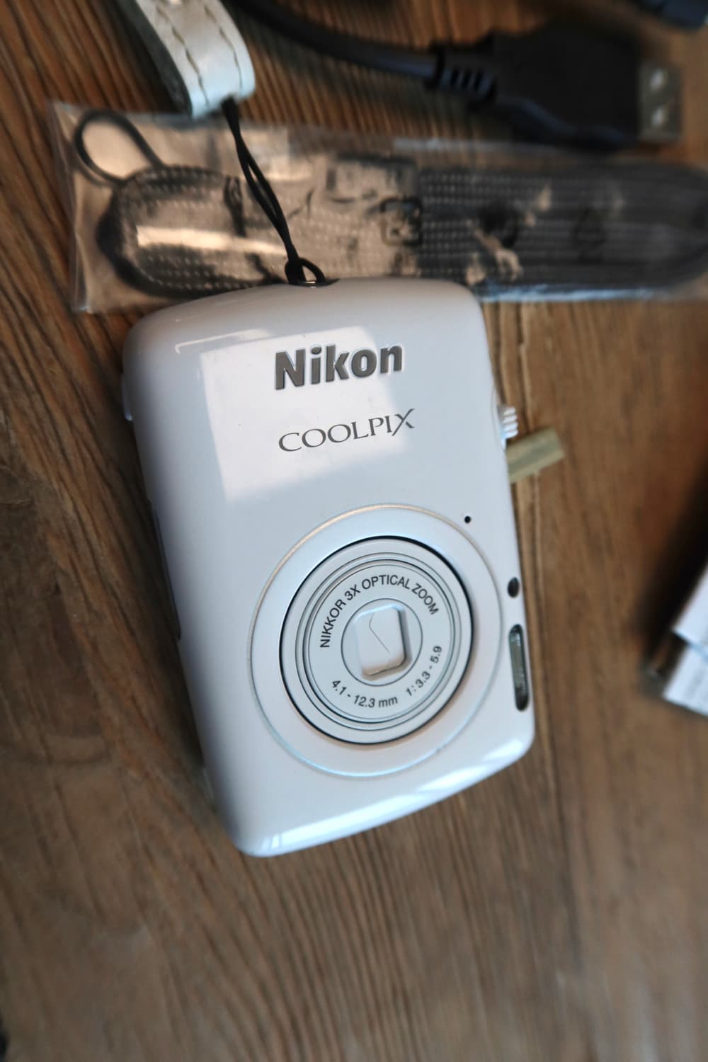 쿨픽스 s01 화이트 (풀박스) 상품이미지2