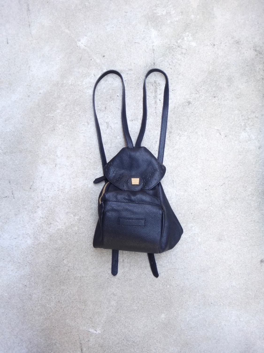 CHRISTIAN LACROIX triangle leather bag 상품이미지2