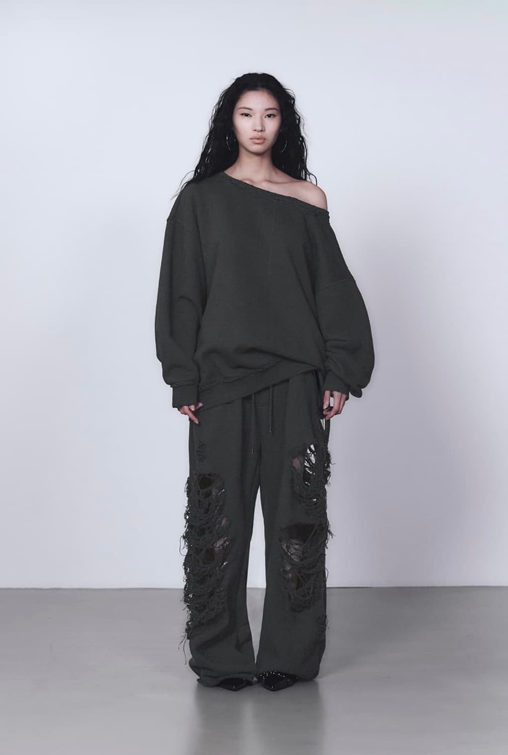 트리밍버드 Scratch Damage Wide Sweat Pants  상품이미지3