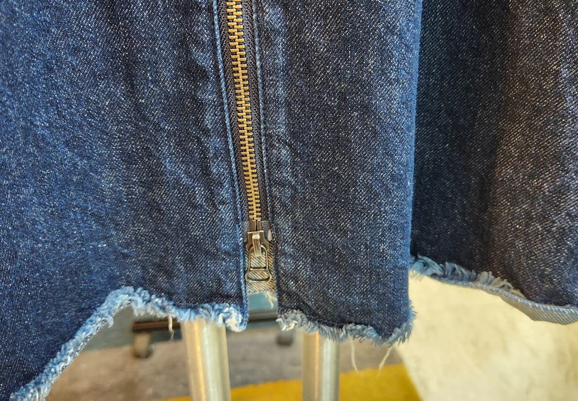 일본산 인디고 프론트 지퍼 A라인 플레어 데님 스커트 상품이미지4